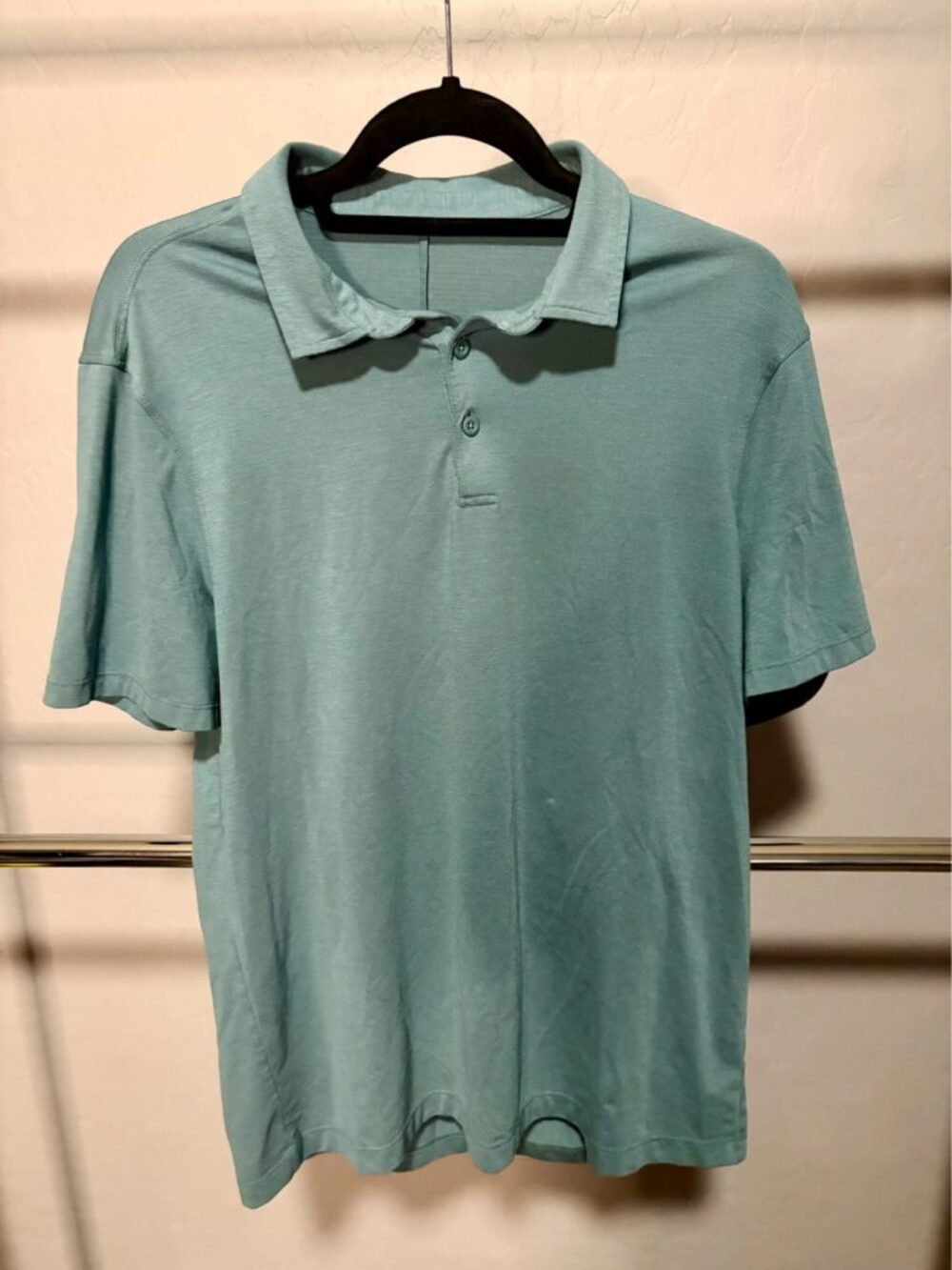 Lululemon men’s shirt